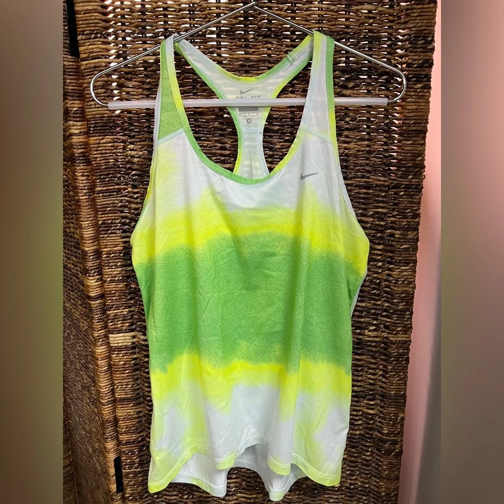 Nike - Womens Razor back- Green Multi color dry fit tank,‎ Size: Medium